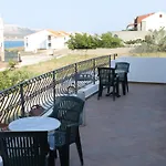 By The Sea Pag - 278 게스트하우스 3*