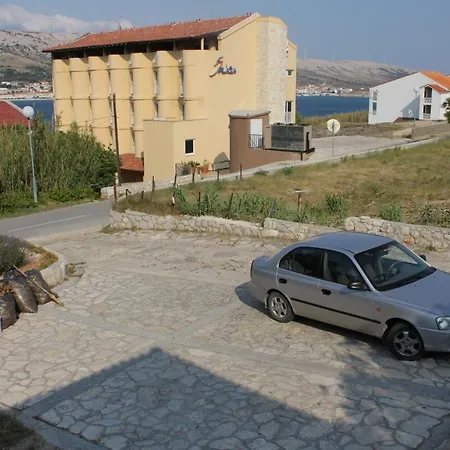 By The Sea Pag - 278 Pag Town