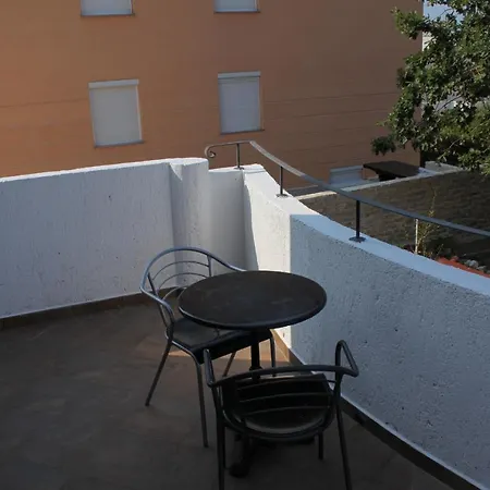 By The Sea Pag - 278 Maison d'hôtes